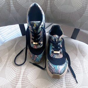 Stella McCartneyFaux-Python Platform Sneaker